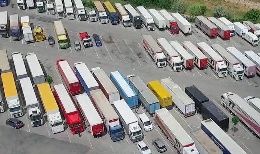 europa-necesita-400.000-plazas-de-aparcamiento-para-camiones